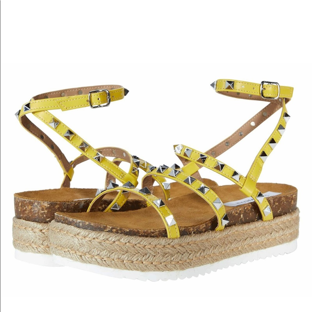 NWT & box! Woman's Sandals Steve Madden Kailee Sandal - Citron - Size 8.5